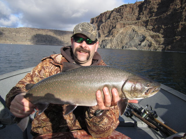 Lake Billy Chinook Winter Fishing